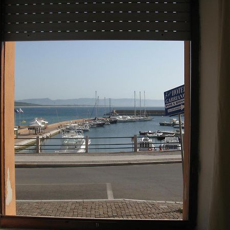 Borgo Spiaggia Vista Mare Isola Rossa Exterior foto
