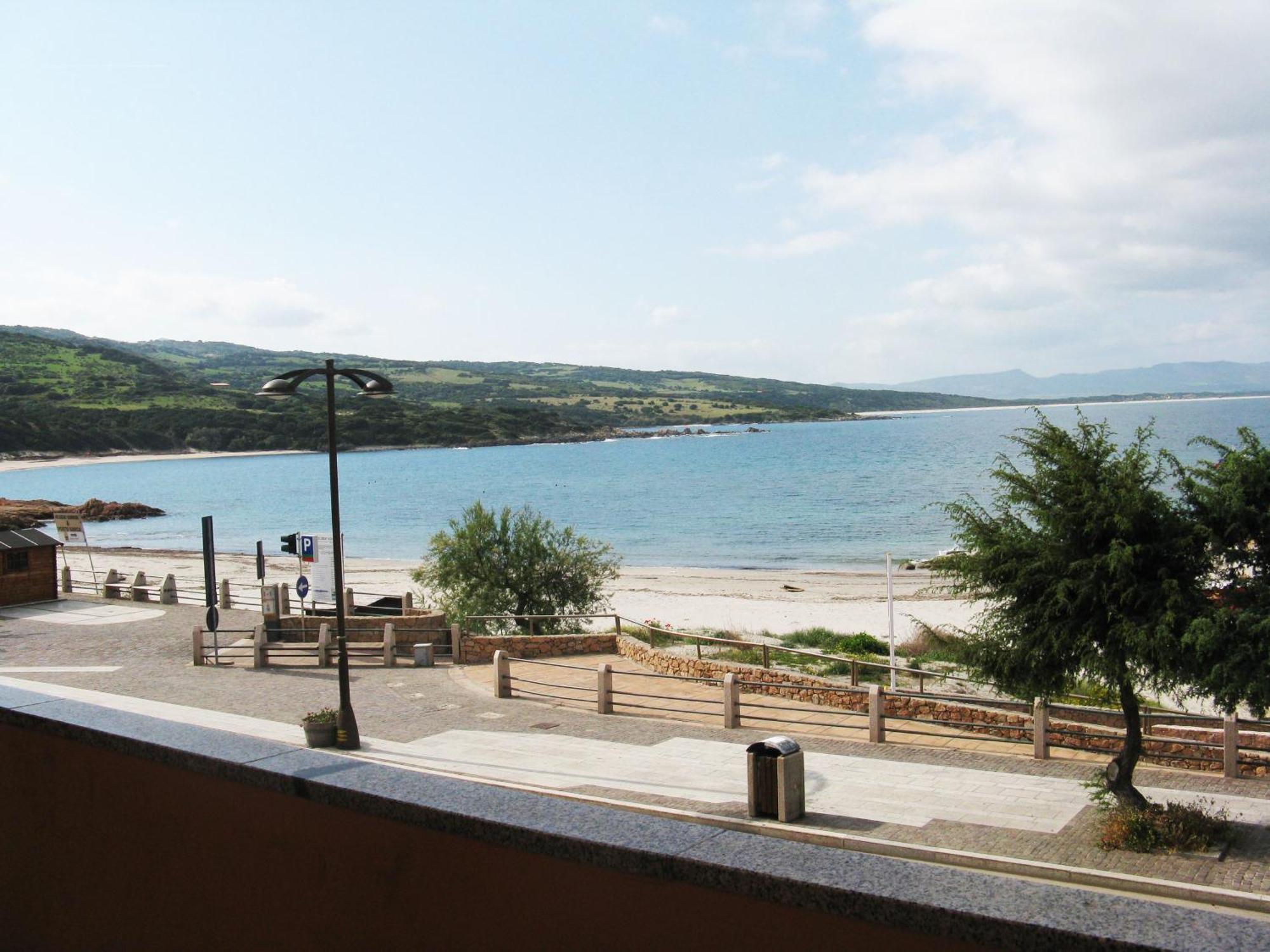 Borgo Spiaggia Vista Mare Isola Rossa Exterior foto